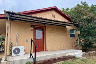 103 W Hamilton, Llano, TX 78643 - Photo 6