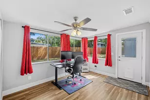 407 Lamon St, Burnet, TX 78611 - Photo 12