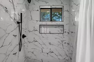 113 W Bluebonnet Rd, Horseshoe Bay, TX 78657 - Photo 20