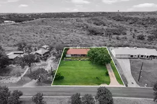 113 W Bluebonnet Rd, Horseshoe Bay, TX 78657 - Photo 4