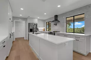 113 W Bluebonnet Rd, Horseshoe Bay, TX 78657 - Photo 8