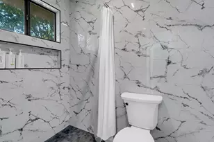 113 W Bluebonnet Rd, Horseshoe Bay, TX 78657 - Photo 20