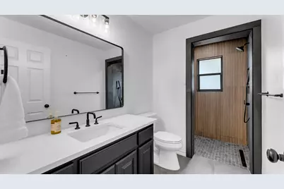 113 W Bluebonnet Road, Horseshoe Bay, TX 78657 - Photo 24