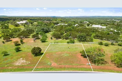 W11011 Broken Hills, Horseshoe Bay, TX 78654 - Photo 2