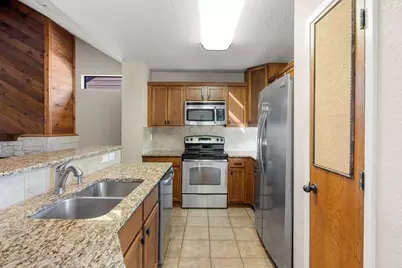 108 Courtside Cir Circle, Spicewood, TX 78669 - Photo 8