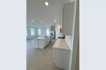 305 Heritage Groves, Bertram, TX 78605 - Photo 6