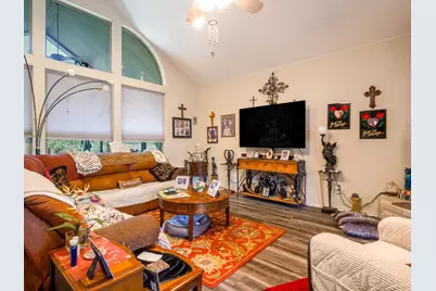 120 Meadowlakes Drive, Meadowlakes, TX 78654 - Photo 4