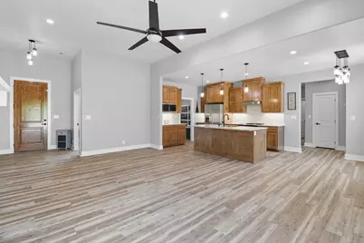 214 Oak Grove Parkway, Kingsland, TX 78639 - Photo 6