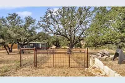 6810 River Oaks Drive, Kingsland, TX 78639 - Photo 28