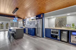 111 W Lakeshore Dr, Sunrise Beach, TX 78639 - Photo 10