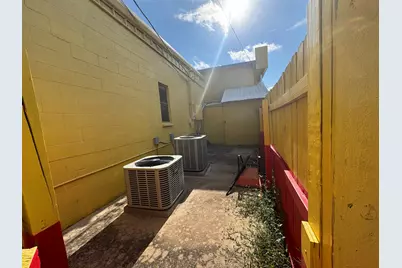 2202-2204 N US Hwy 281, Marble Falls, TX 78654 - Photo 6