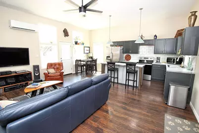 209 Lakevista Dr, Burnet, TX 78611 - Photo 4