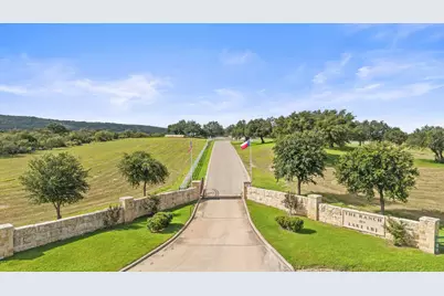 117 Hannahs Way, Burnet, TX 78611 - Photo 4