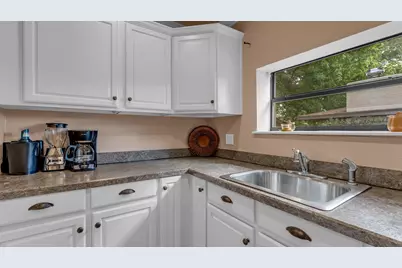 539 Ellen Williams Loop, Kingsland, TX 78639 - Photo 10