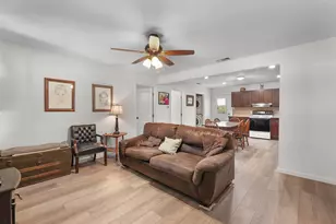 211 Crestview, Burnet, TX 78611 - Photo 14