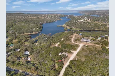 211 Crestview, Burnet, TX 78611 - Photo 4