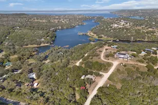 211 Crestview, Burnet, TX 78611 - Photo 4