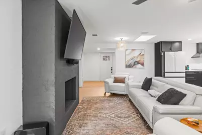 301 W Briarway, Granite Shoals, TX 78654 - Photo 10