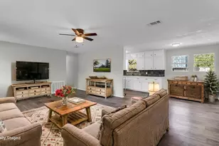 206 5th St, Burnet, TX 78611 - Photo 4