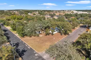 206 5th St, Burnet, TX 78611 - Photo 22