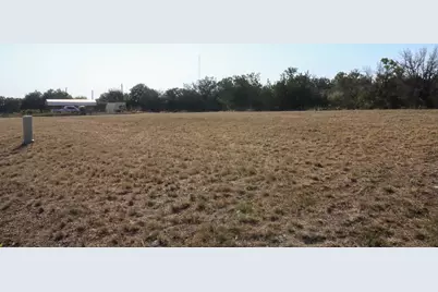 205 E Kelly Lane, San Saba, TX 76877 - Photo 6