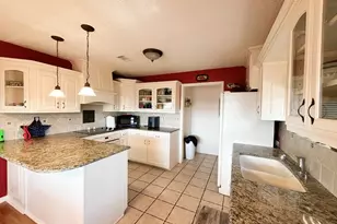 209 Crest Dr, Kingsland, TX 78639 - Photo 10