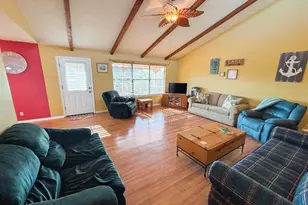 209 Crest Dr, Kingsland, TX 78639 - Photo 18