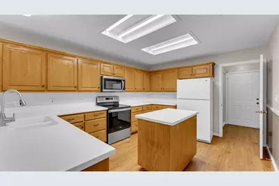 295 Skyview, Kingsland, TX 78639 - Photo 12