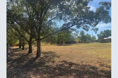 608 E Luce, Llano, TX 78643 - Photo 8