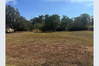 608 E Luce, Llano, TX 78643 - Photo 10