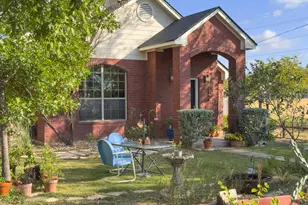 1109 E College, Llano, TX 78643 - Photo 1