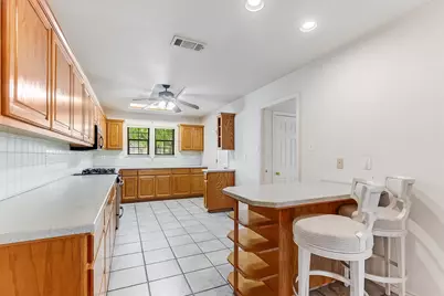 309 Delaware Springs Blvd, Burnet, TX 78611 - Photo 16