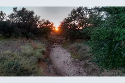 18248 Bode Peak Road, Pontotoc, TX 76869 - Photo 14