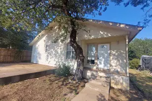 752 Pecan Ln, Cottonwood Shores, TX 78657 - Photo 2