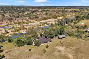 261 Diamond Cross Dr, Llano, TX 78643 - Photo 2