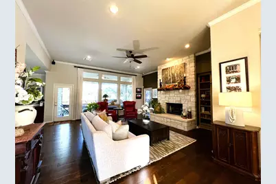 114 Longhorn, Horseshoe Bay, TX 78657 - Photo 2