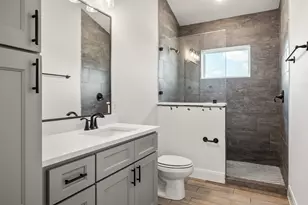 515 Free Rein, Horseshoe Bay, TX 78657 - Photo 24