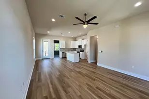 625 Birch Ln, Cottonwood Shores, TX 78657 - Photo 8