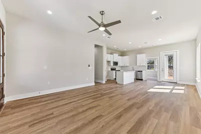 639 Magnolia Lane, Cottonwood Shores, TX 78657 - Photo 14