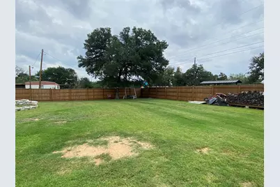 301 E Castlebriar, Granite Shoals, TX 78654 - Photo 26