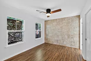 648 Magnolia Ln, Cottonwood Shores, TX 78567 - Photo 12