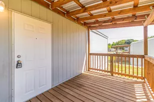 105 E Briar Dr, Granite Shoals, TX 78654 - Photo 4