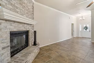 324 Meadowlakes Dr, Meadowlakes, TX 78654 - Photo 4