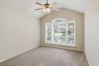 324 Meadowlakes Dr, Meadowlakes, TX 78654 - Photo 16