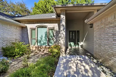 324 Meadowlakes Dr, Meadowlakes, TX 78654 - Photo 4