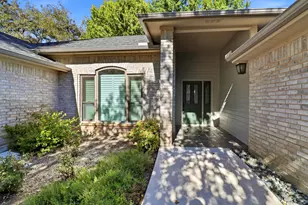 324 Meadowlakes Dr, Meadowlakes, TX 78654 - Photo 4