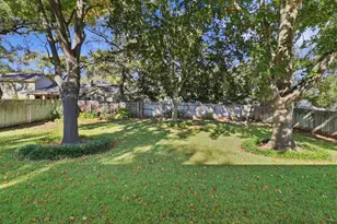 324 Meadowlakes Dr, Meadowlakes, TX 78654 - Photo 22