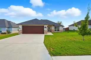 109 Elmer Ave, Burnet, TX 78611 - Photo 2