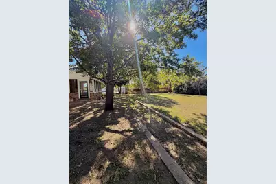 801 Hickory Street, Llano, TX 78643 - Photo 20