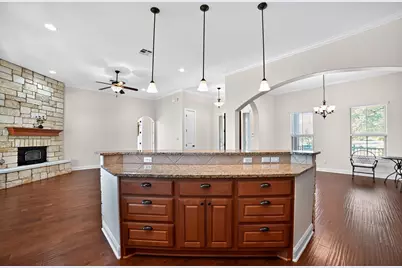 201 Thomas Ridge Rd, Burnet, TX 78611 - Photo 8